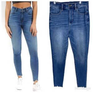American Eagle The Dream Jean Super Hi-Rise Jegging Raw Hem size 00 Short